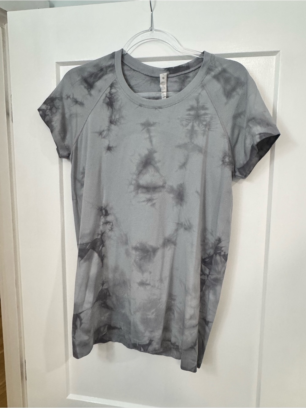 Lululemon Swiftly Tech Short-Sleeve Shirt 2.0 Hip Length Size 12